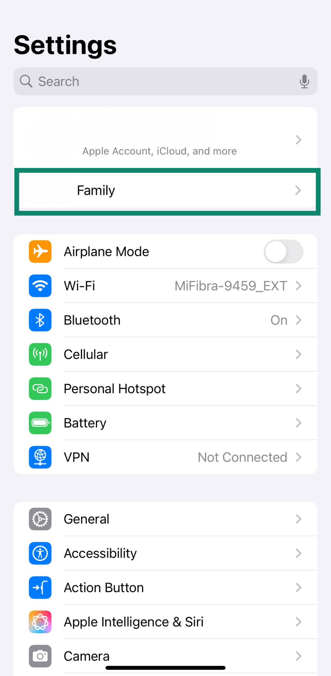 iPhone Settings screen with “Family” option highlighted under Apple ID